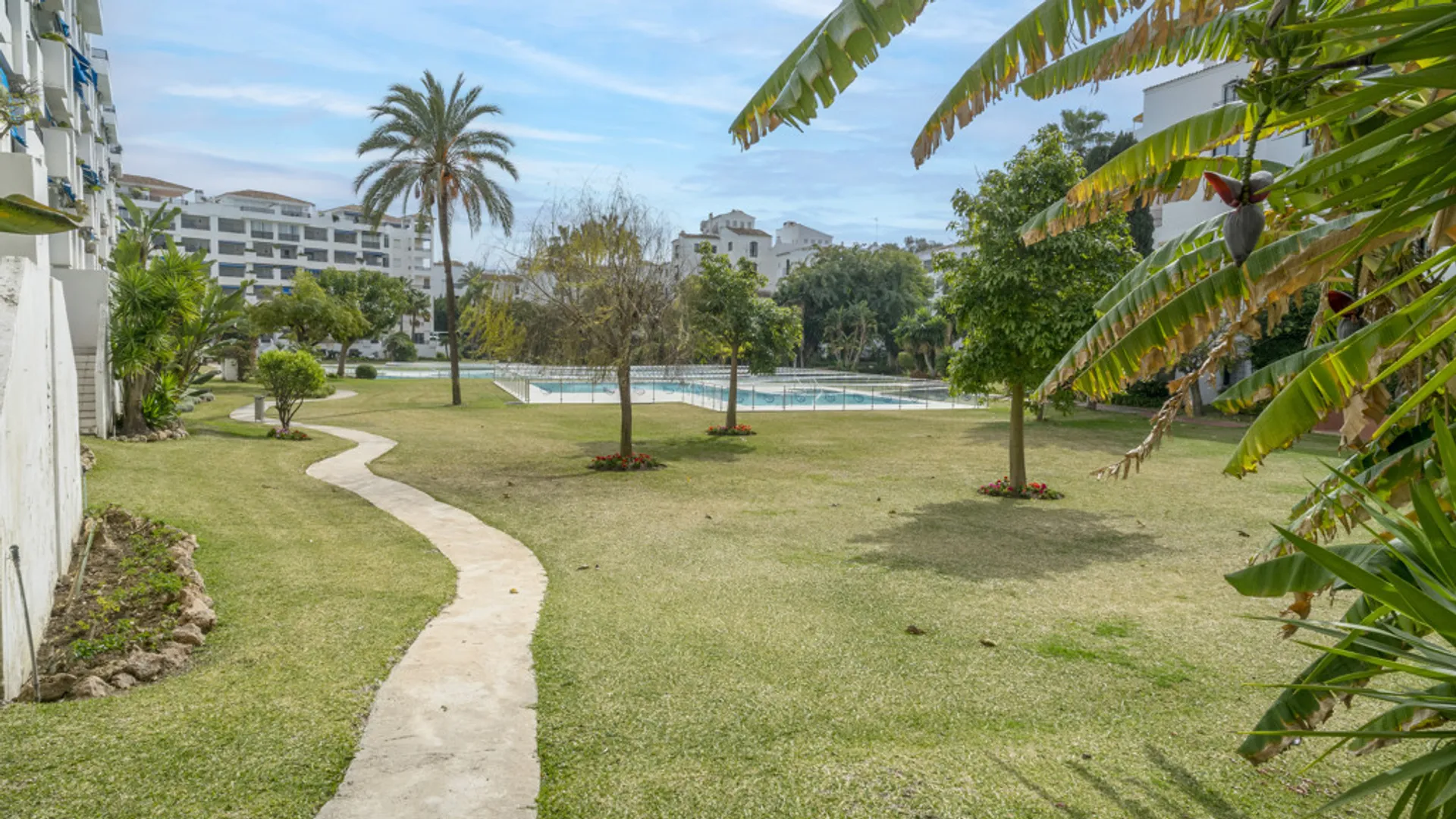 Apartamento Luminoso y Exclusivo en Puerto Banús