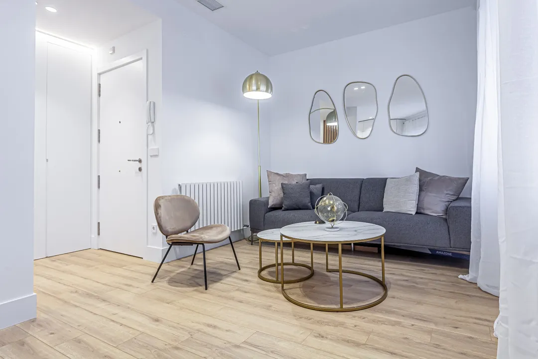 Furnished Exterior Apartment Newly Built in Almagro image 1