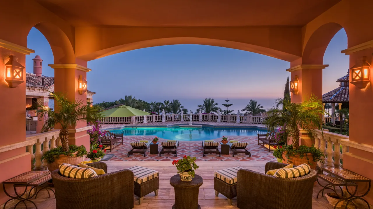 Luxury Mansion with Views in Sierra Blanca image 1