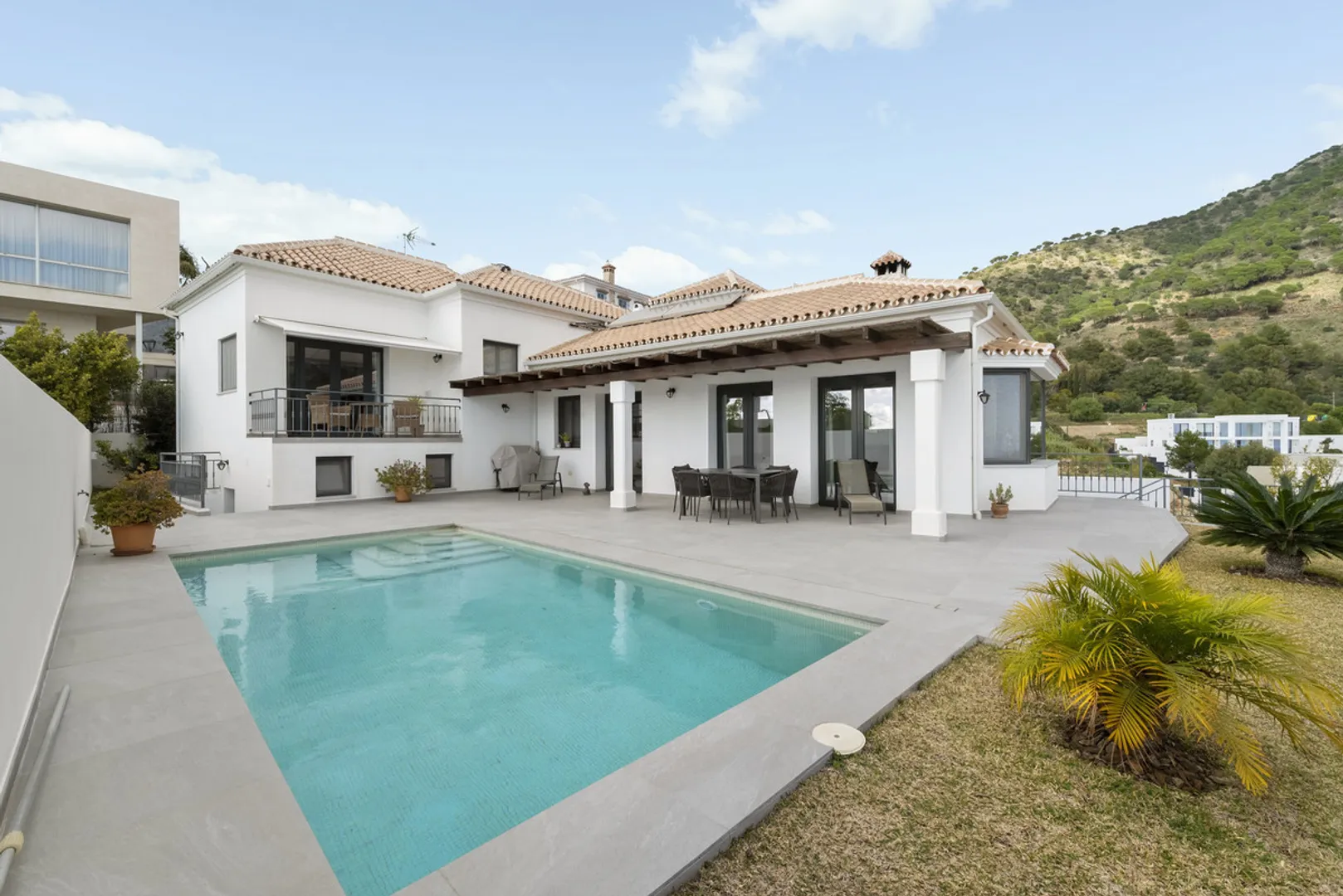 Villa Exclusiva con Vistas al Mar en Buenavista, Mijas