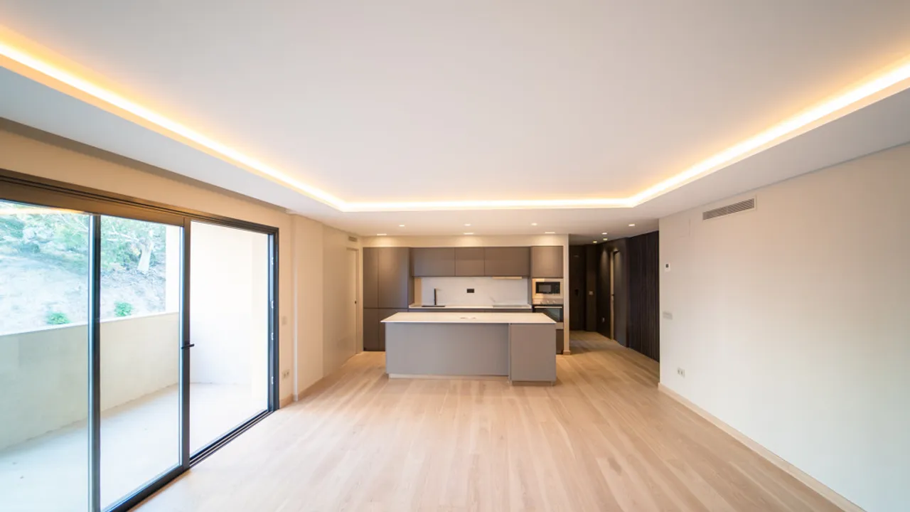 Exclusive Brand New Apartment in Cerrado de Calderón, Málaga image 1