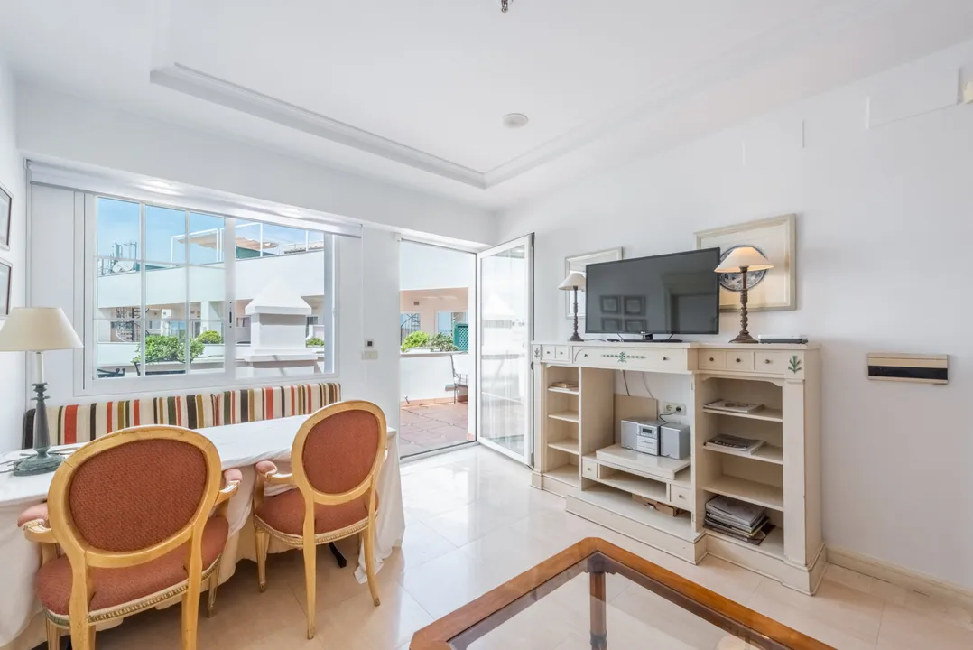 Spectacular Duplex Penthouse with Sea Views in the Golden Mile image 3