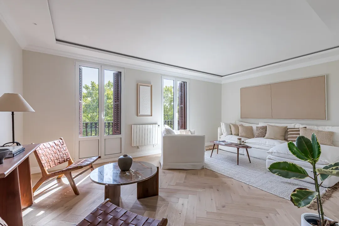 New apartment on Paseo del Prado image 0