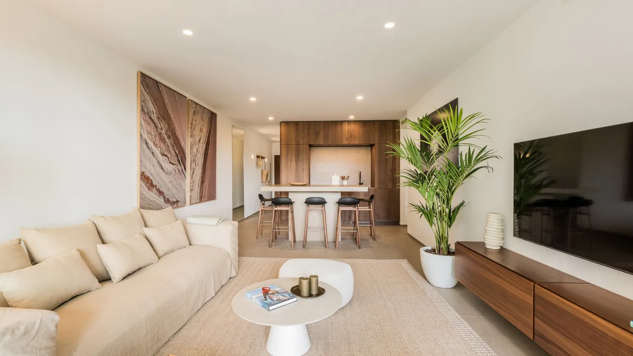 Exclusive Luxury Apartment in Marina Puente Romano image 2