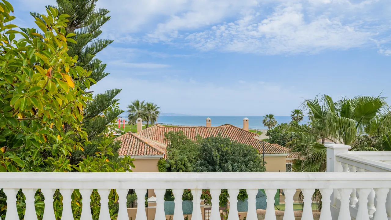 Luxury Villa Steps from the Beach on the Costa del Sol image 2