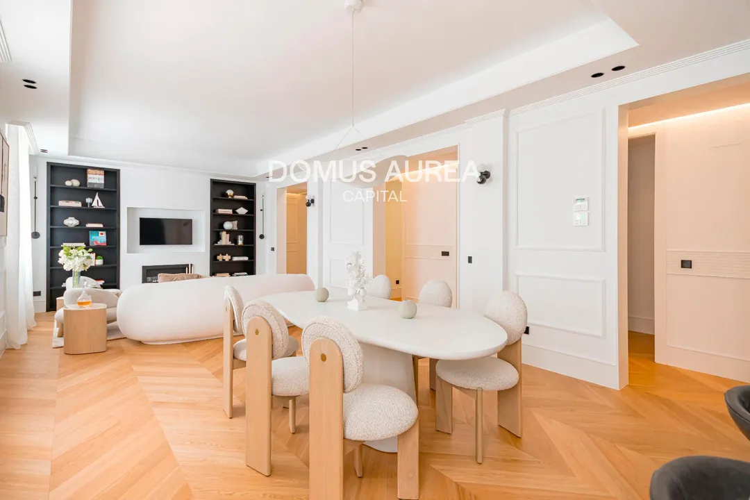 Spectacular renovated home in Lista, Salamanca image 2