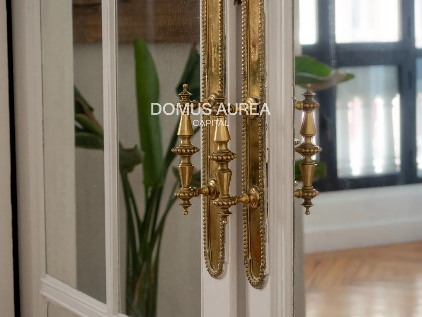 Amplia Vivienda en Reforma con Balcones en Lagasca