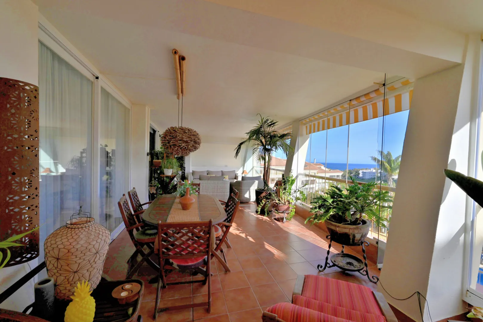 Exclusivo Apartamento de 3 Dormitorios con Vistas en Riviera del Sol