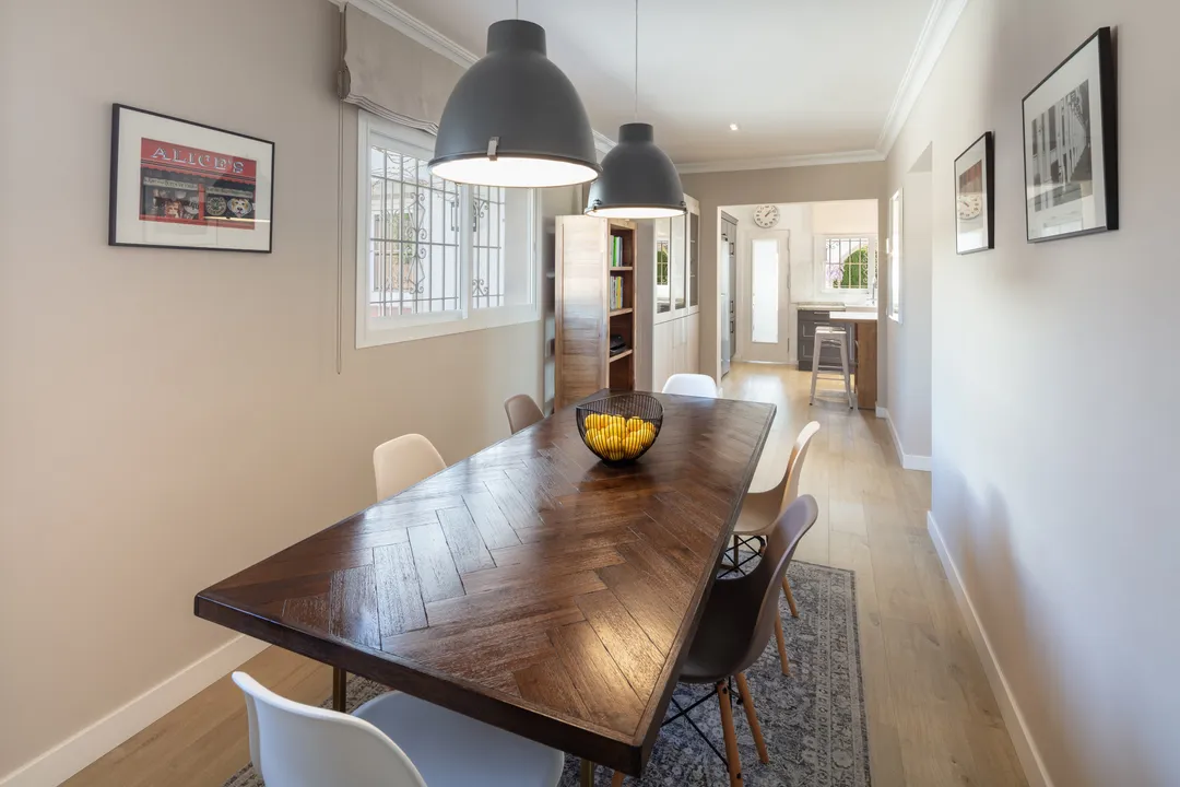 Renovated Family Villa with Sea Views in El Rosario, Marbella image 3
