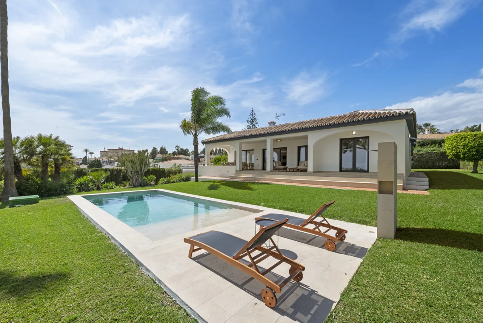 Luxury Villa with Sea Views in El Chaparral, Mijas