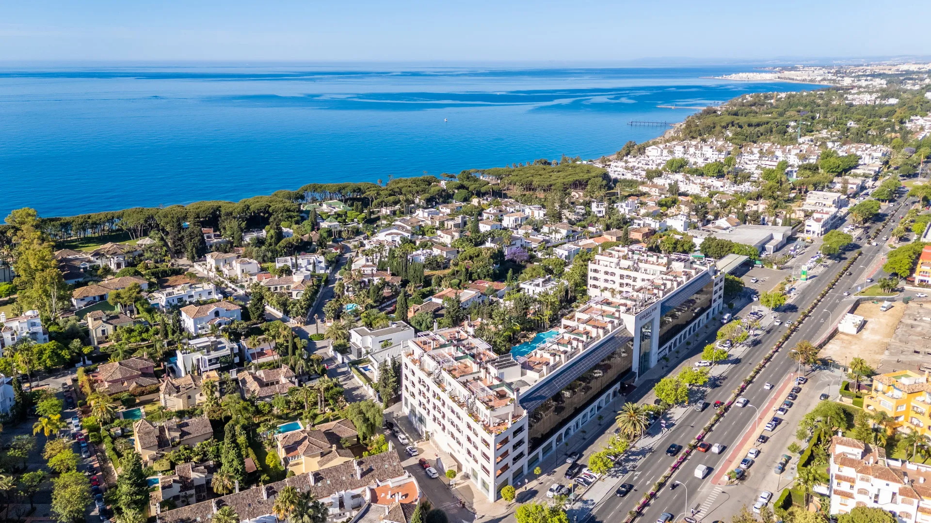 Exclusive Apartment with Sea Views in the Golden Mile