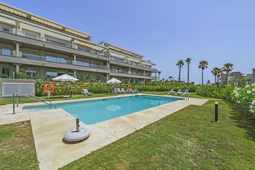 Exclusivo Apartamento Esquinero en La Cala Golf Resort image 0