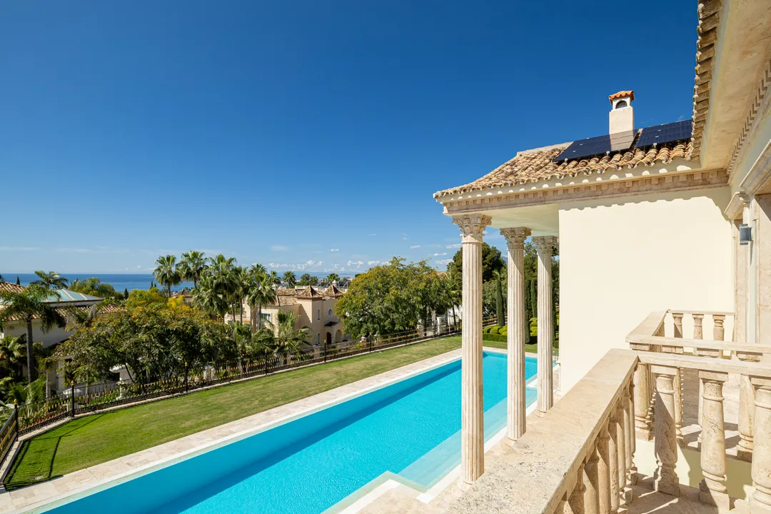 Exclusive Luxury Villa in Sierra Blanca, Marbella image 2