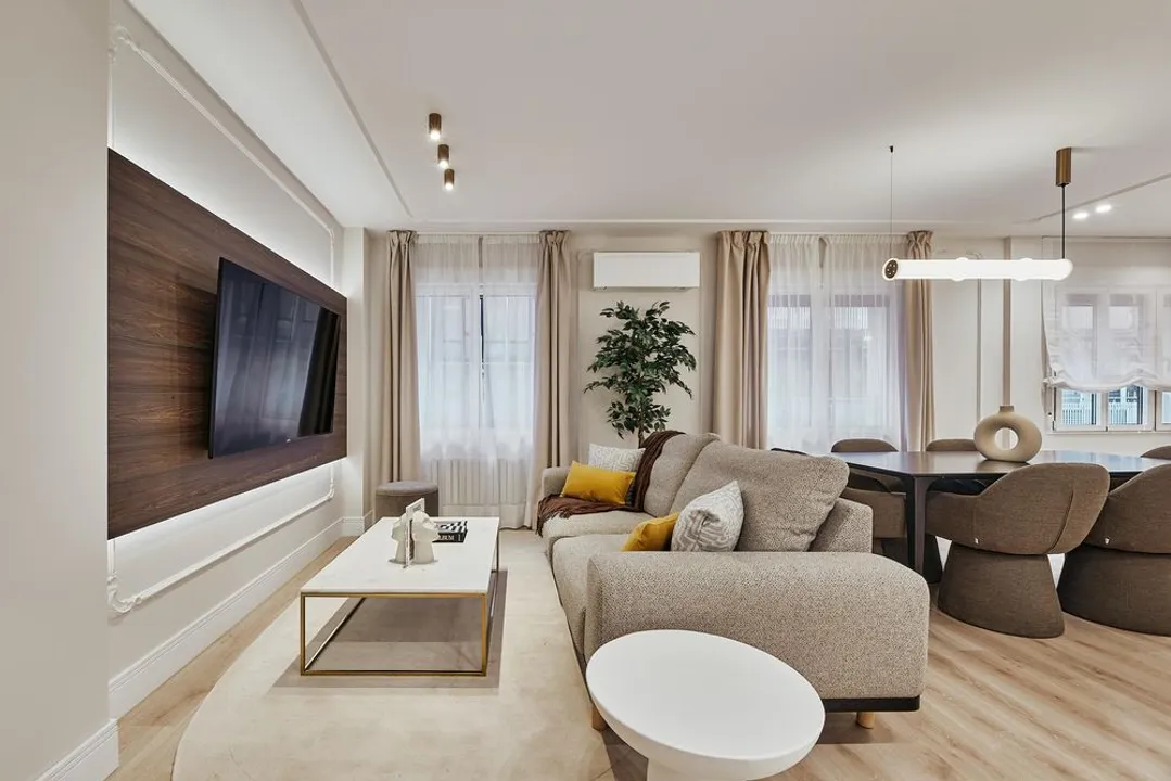 Naciones izq V image 1