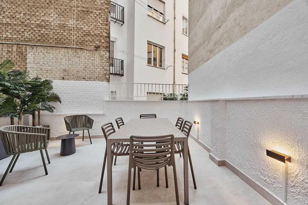 Naciones izq V image 1