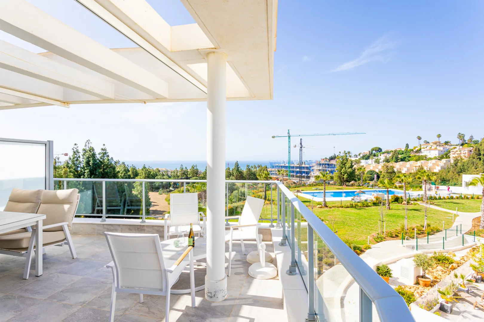 Exclusive Corner Apartment with Sea Views and Luxury Services