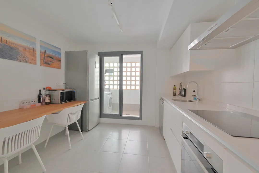 Modern Apartment with Terrace and Pool in La Cala de Mijas image 3
