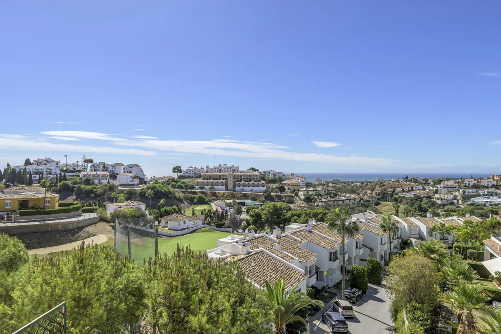 Moderno Apartamento Reformado con Vistas al Mar en Altos de Miraflores