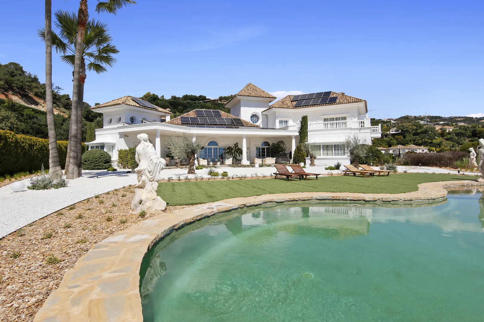 Luxury Villa with Panoramic Views in La Zagaleta