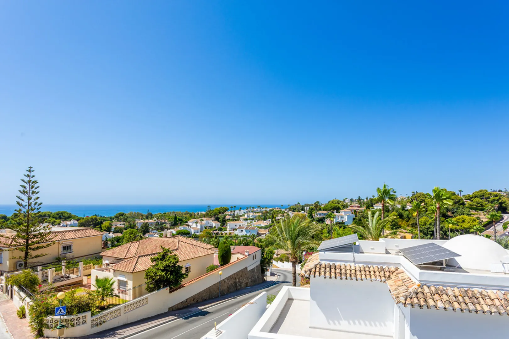 Espectacular Villa Familiar con Vistas al Mediterráneo en Calahonda