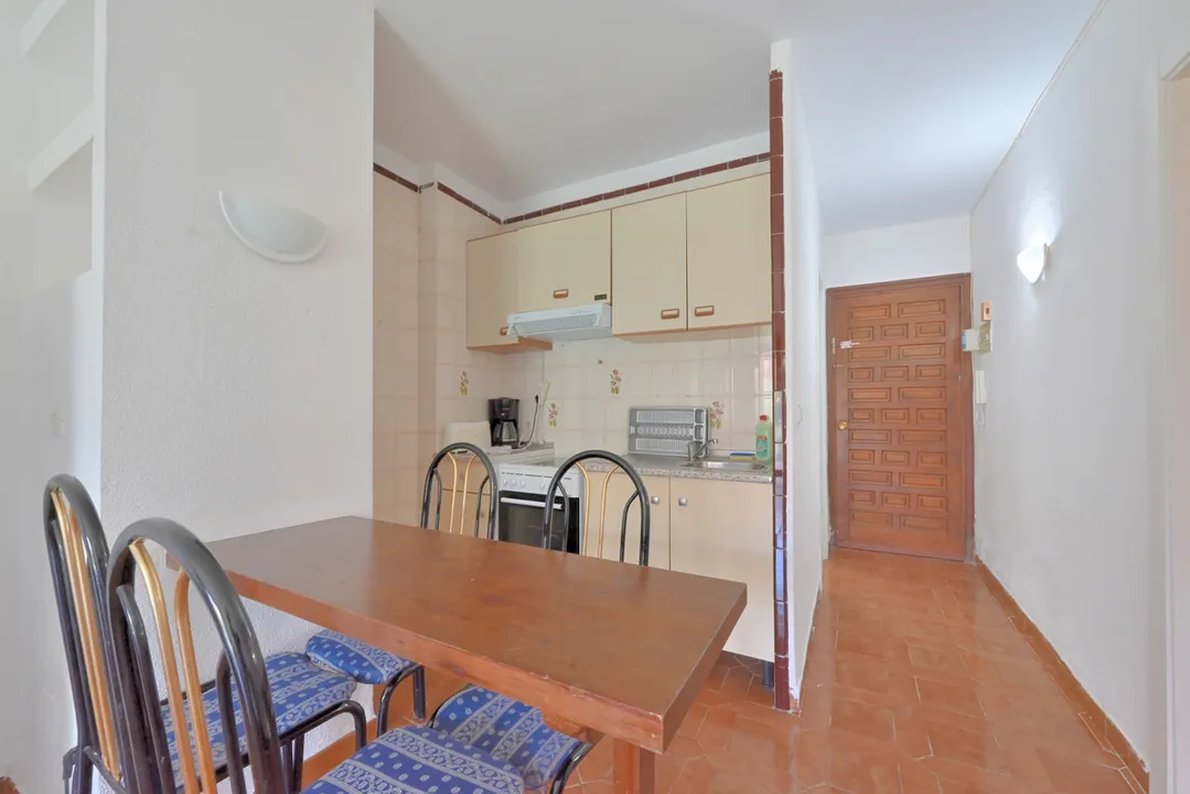 Charming Apartment in Calahonda Baja with Gardens and Pool image 3