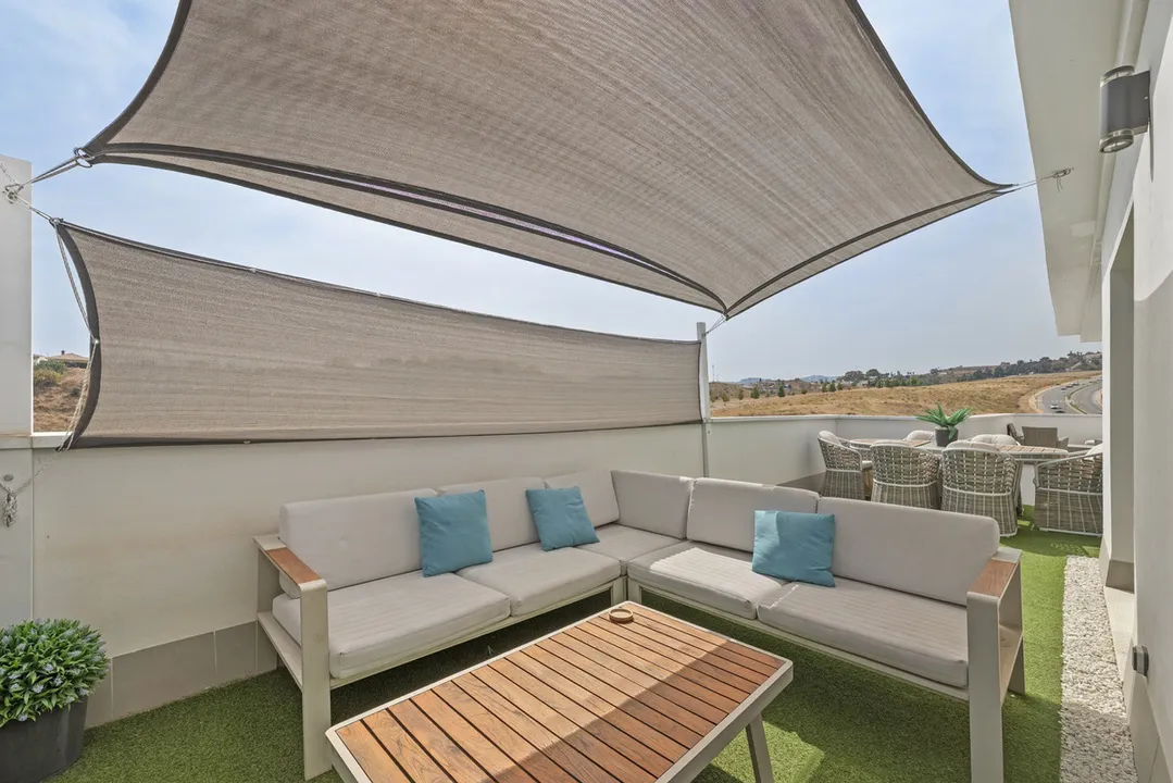 Corner Penthouse Renovated with Terrace in Cala de Mijas image 1