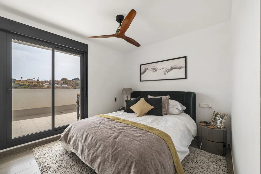 Corner Penthouse Renovated with Terrace in Cala de Mijas image 3