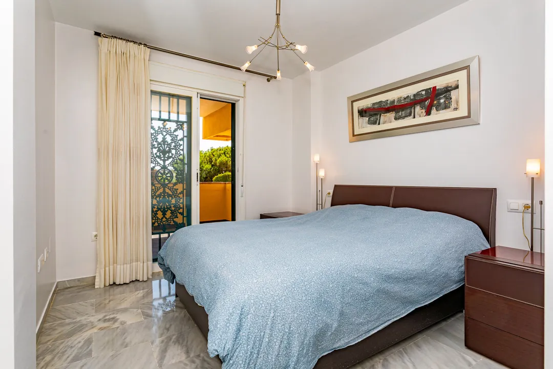 Corner Apartment with Sea Views in Riviera del Sol image 3