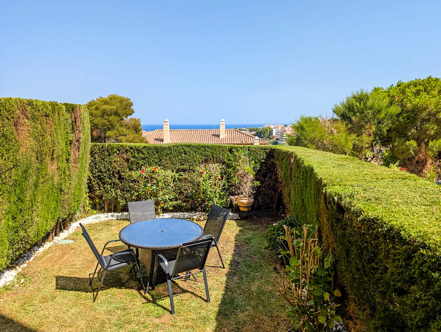 Corner Apartment with Sea Views in Riviera del Sol