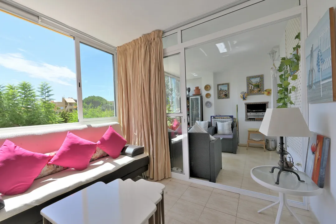 Apartamento de 1 Dormitorio a Pasos de la Playa en Calahonda image 1