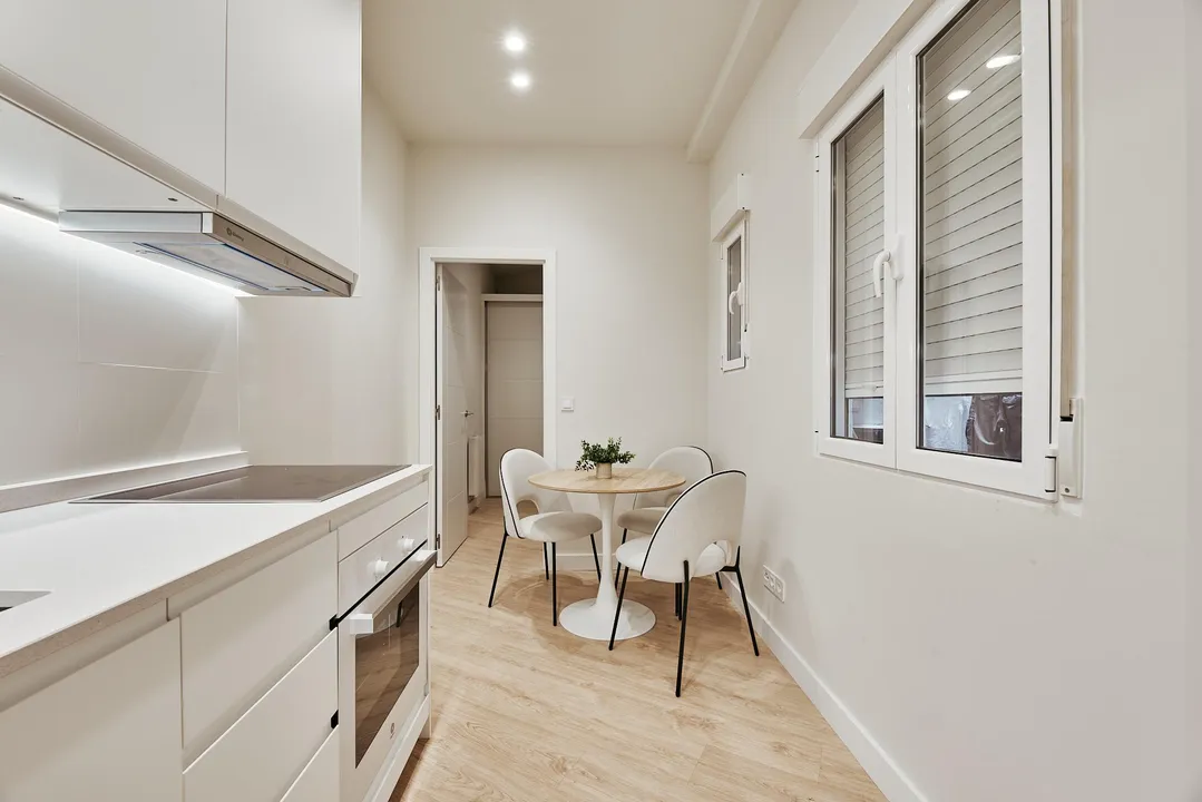 Juan Bravo, B I image 2