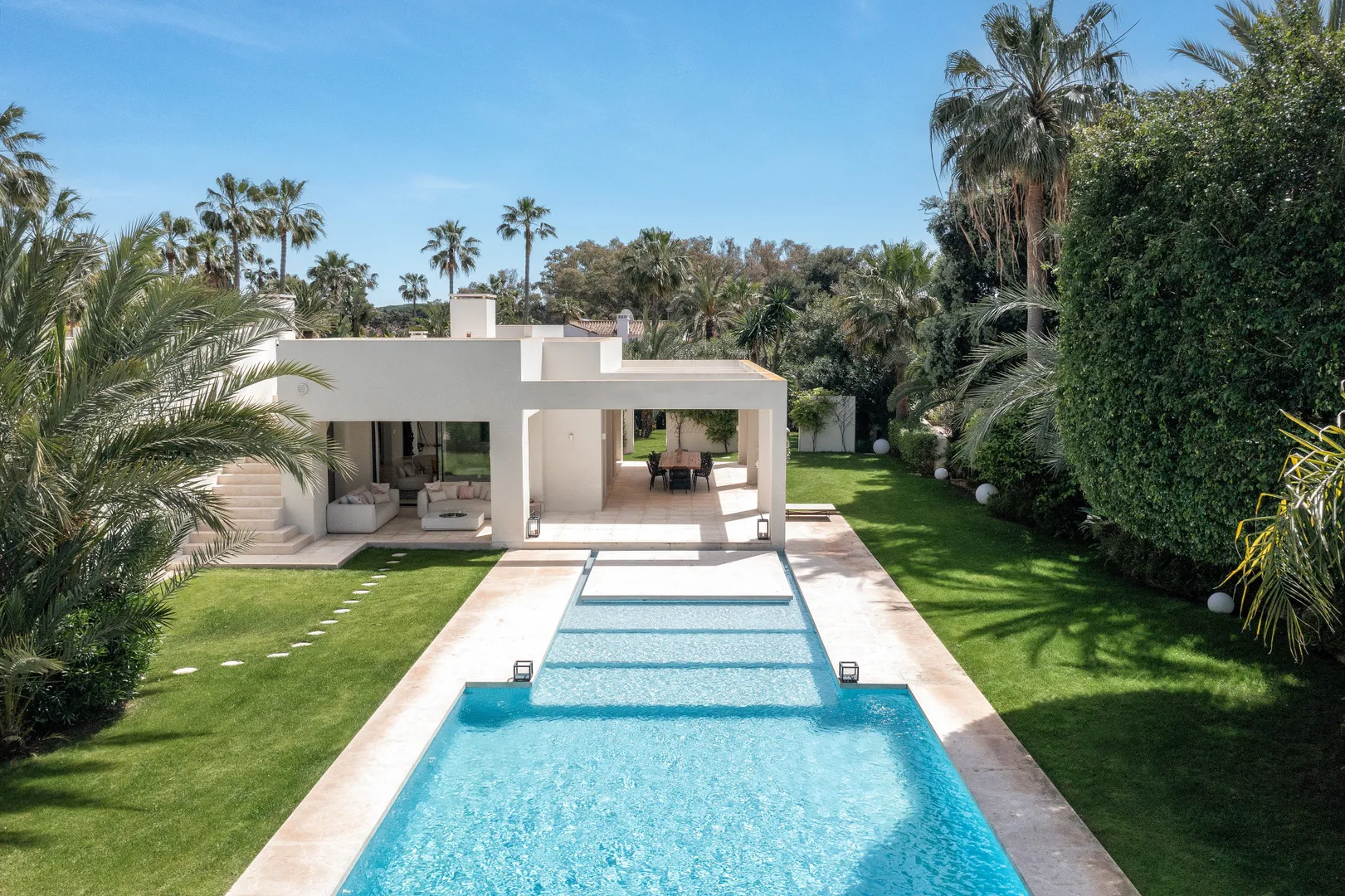 Luxury Beach Villa in Marbella East