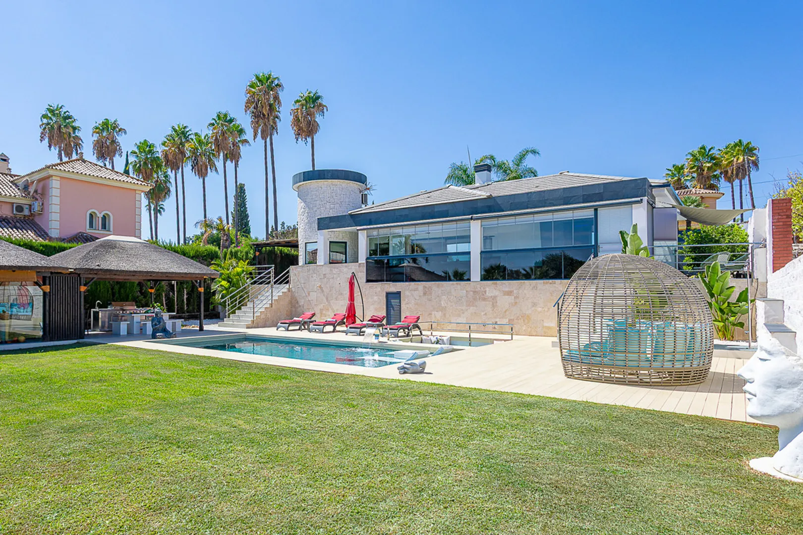 Imagen 1 de Luxury Villa on the Front Line of Mijas Golf