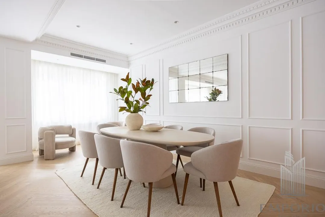 Vivienda de Lujo Reformada y Lista para Entrar en Calle Velázquez image 1