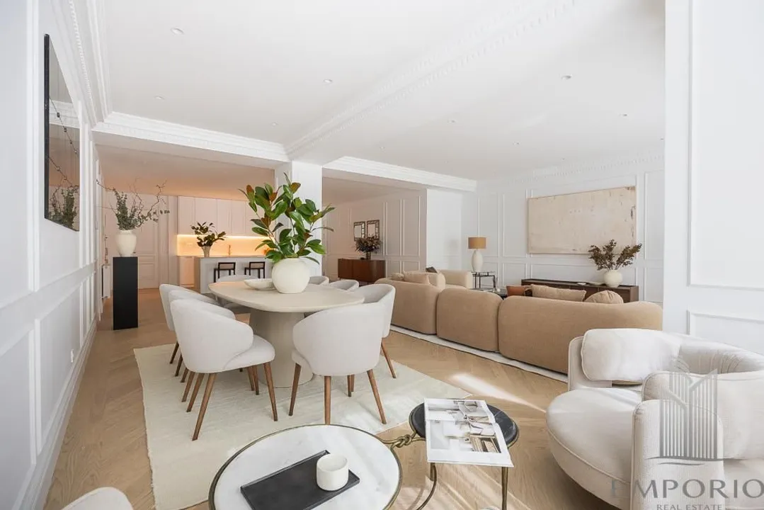 Vivienda de Lujo Reformada y Lista para Entrar en Calle Velázquez image 3